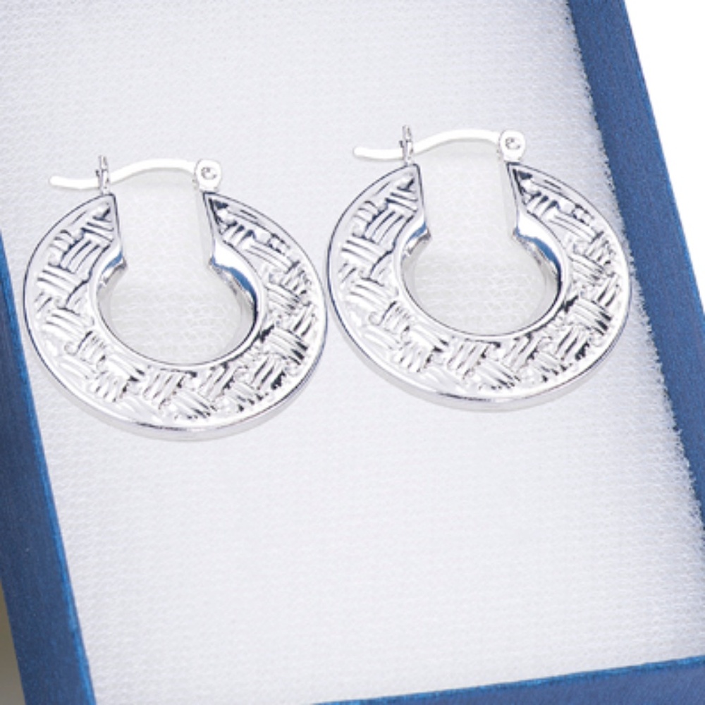 Fashion Quilted Click-Top Hoop Earrings
